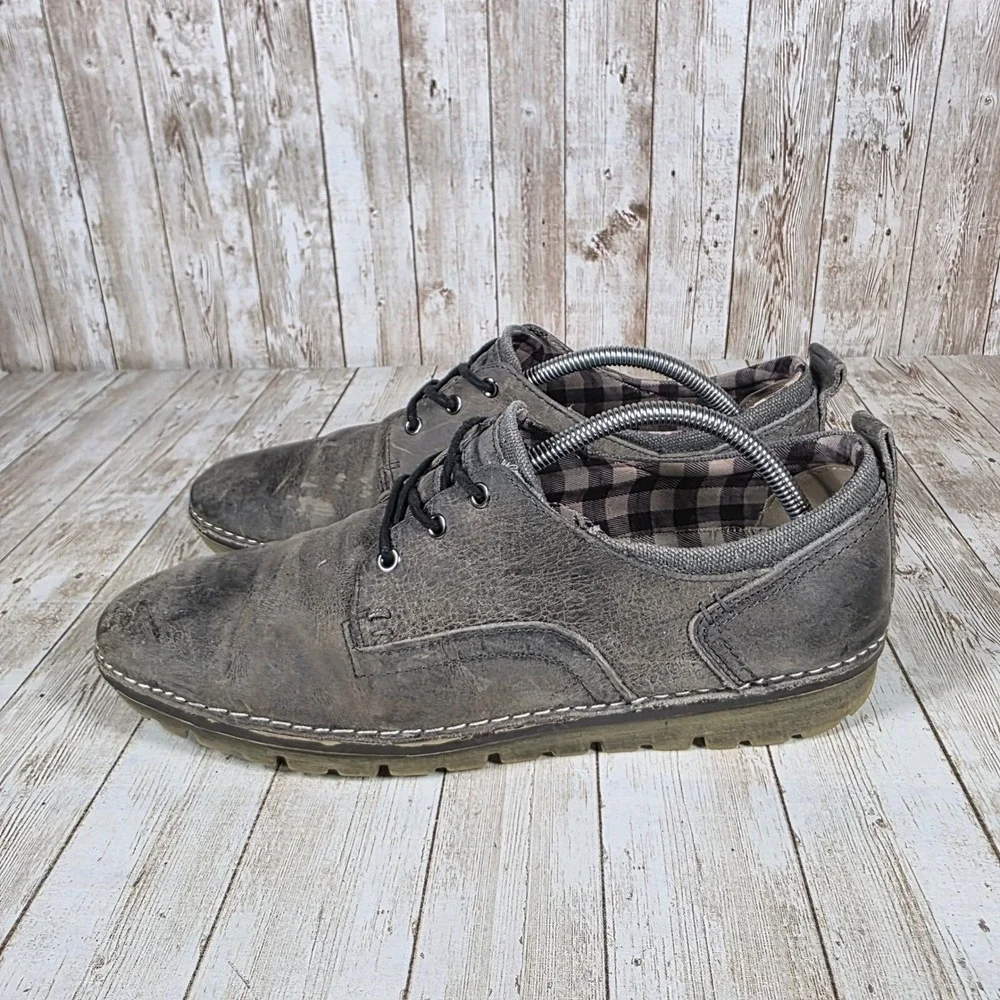 Casual Lace-Up Derby Shoes in Distressed Gray